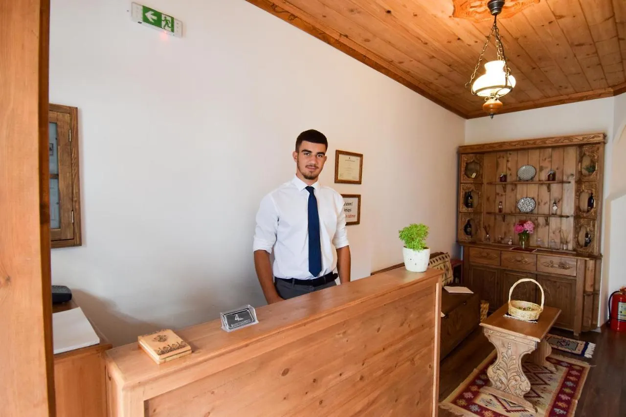 4Rooms Hotel Gjirokastër 3*,  Arnavutluk