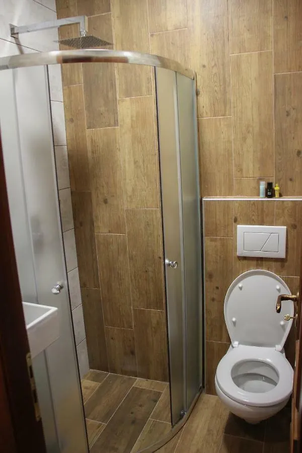 4Rooms Hotel Gjirokastër 3*,