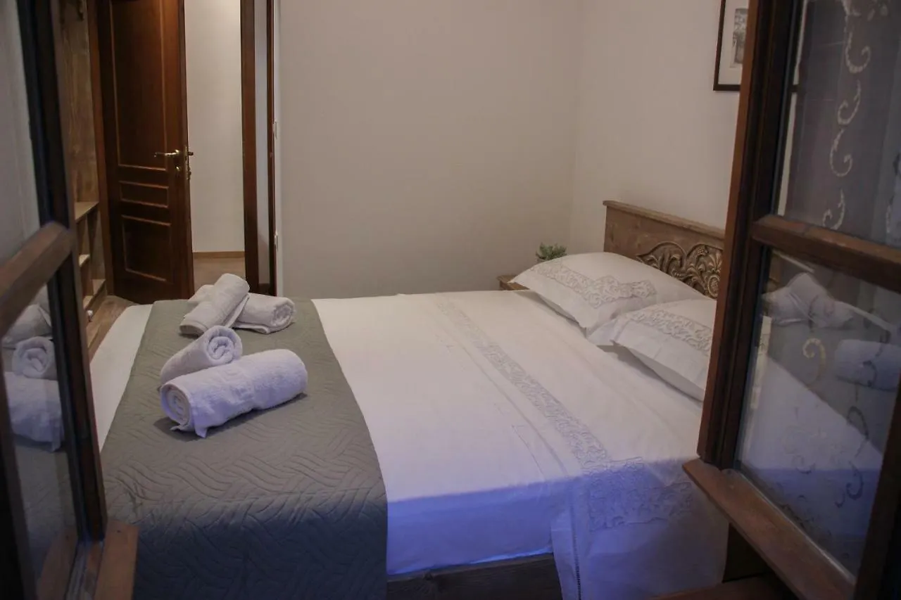 4Rooms Hotel Gjirokastër 3*,